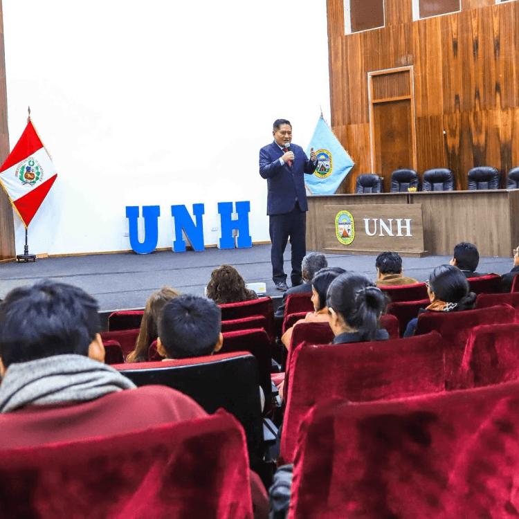 Universidad Nacional de Huancavelica