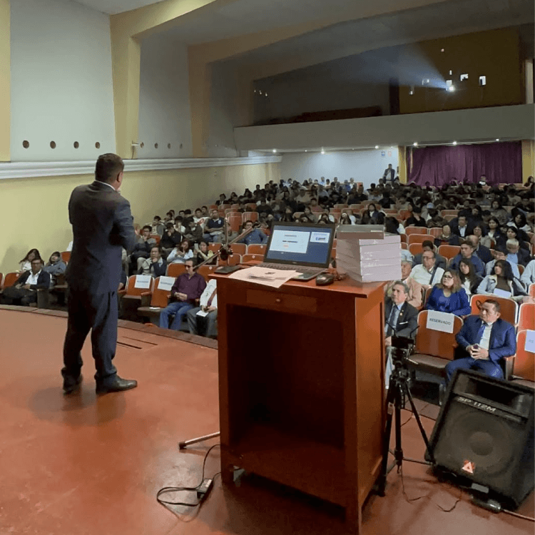 Universidad Enrique Guzmán y Valle (La Cantuta)